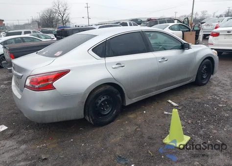 2013 Nissan Altima 2.5 z USA, uszkodzony, nr VIN 1N4AL3AP9DC903797